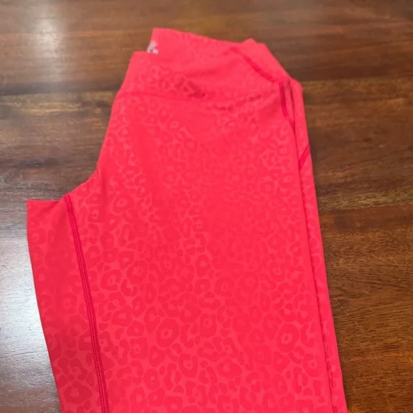 Zyia Red Leapord Scrunchy What  light n tight hi-Rise size 12 - Picture 10 of 11